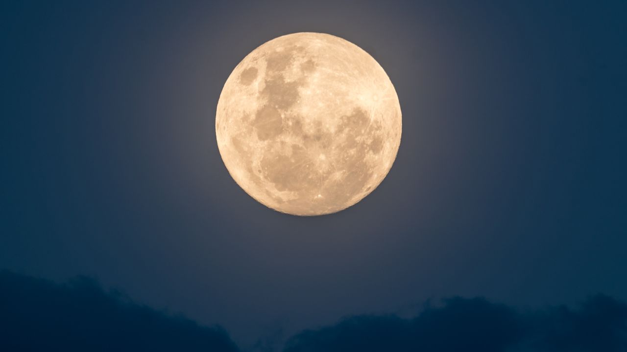 Pleine Lune des Moissons du 26 <i>septembre</i> 2026 : les 4 signes les plus impactés