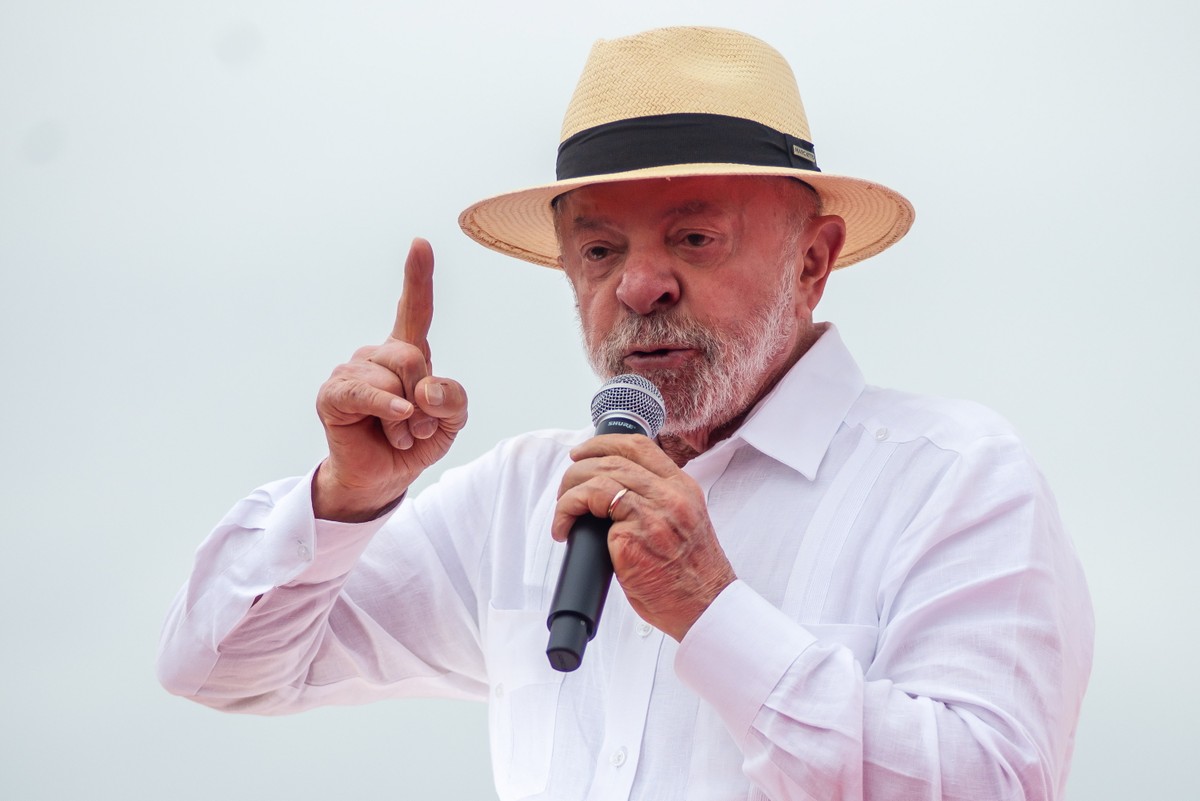 Lula diz que Vorcaro corrompeu com '<i>dinheiro</i> e orgia'