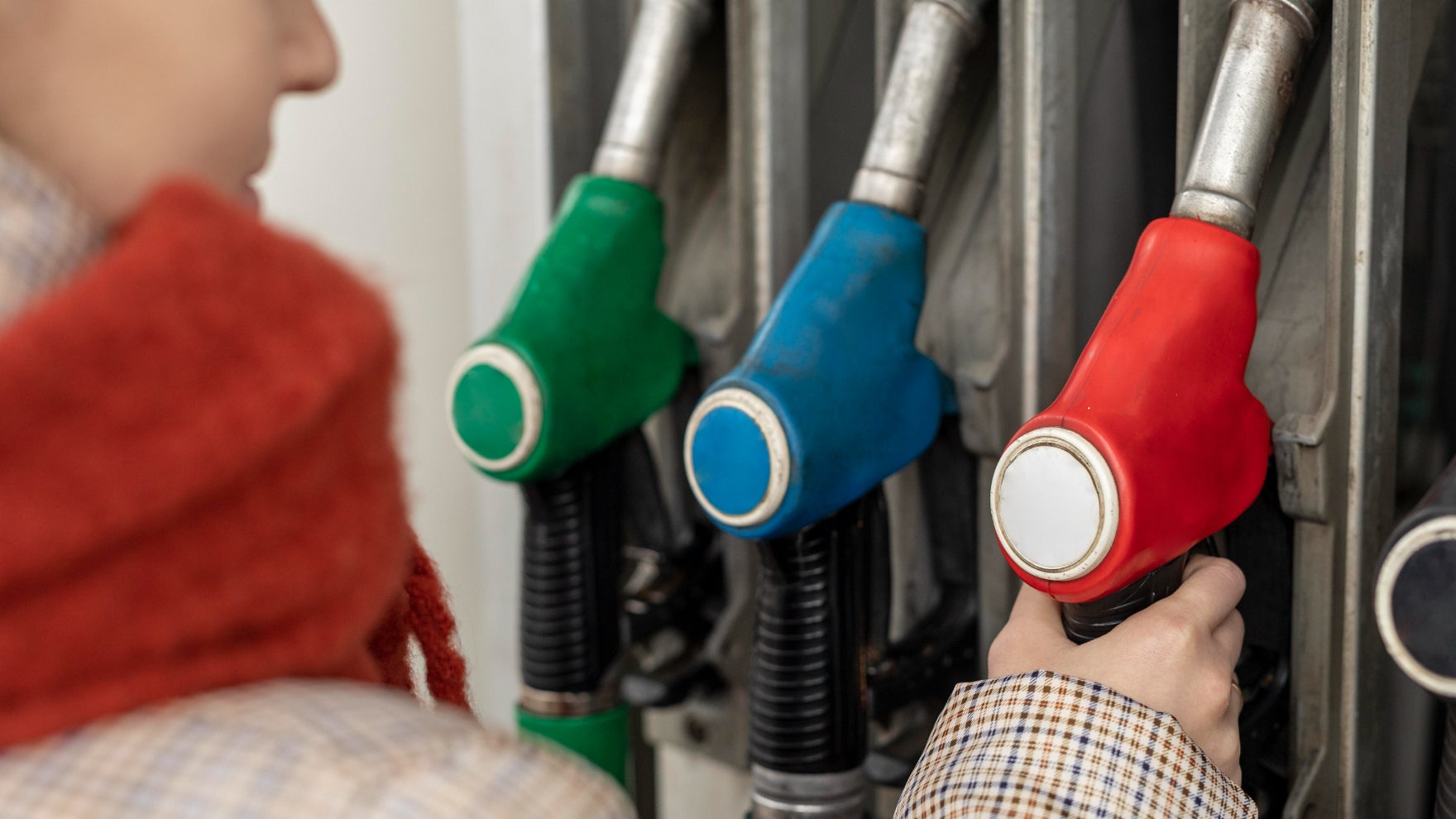 La consommation de carburant s’est effondrée de 30% en 10 jours: avec la flambée des <i>prix</i> à la...