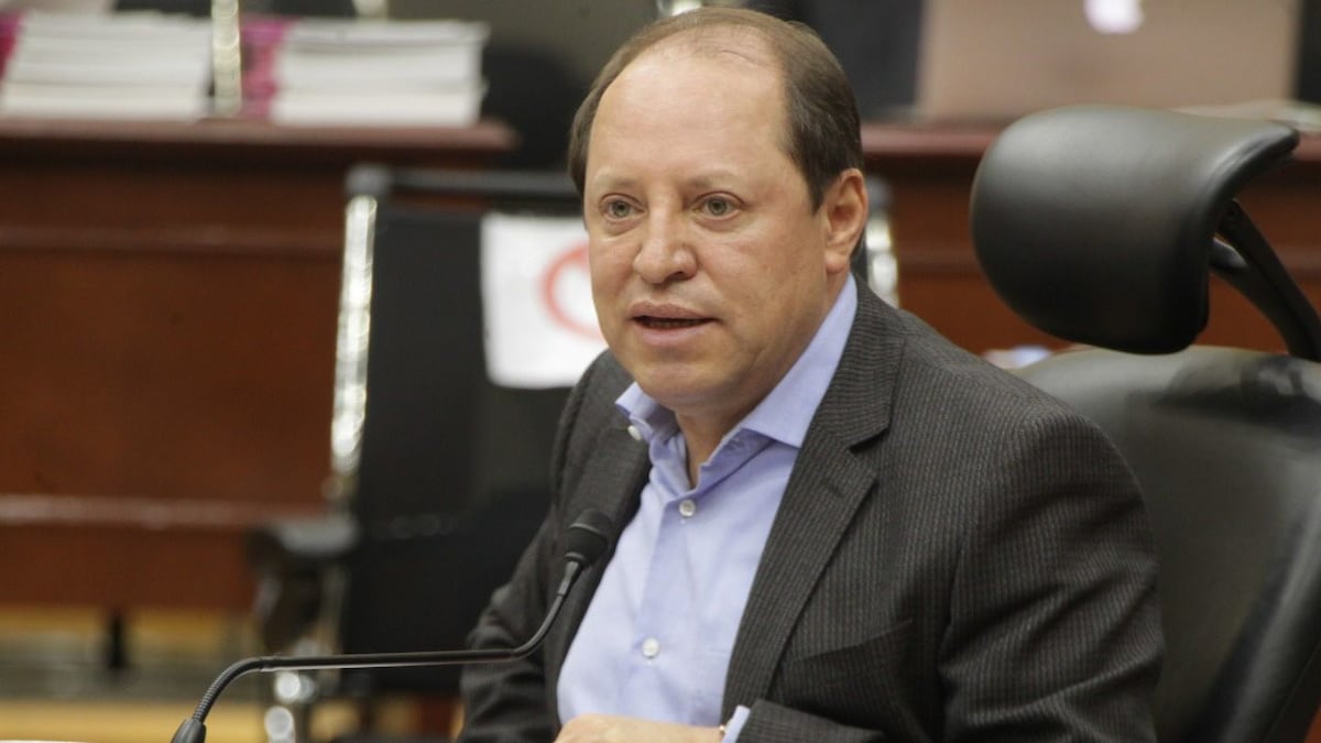 Marco Baños acusa falta de piso parejo por campañas adelantadas de <i>Morena</i>