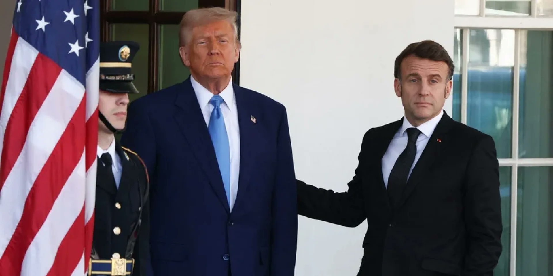 Макрон планує «відверто» поговорити з Трампом і спрямувати <i>його</i> до «правильних рішень» щодо...
