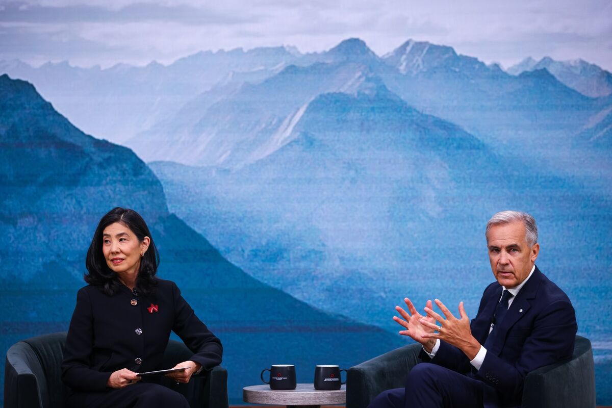 <i>Carney</i> Urged to Test Pension Funds’ Patriotism With Invest-in-Canada Mandate