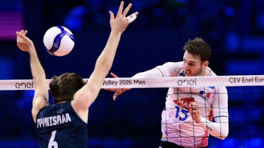 Vainqueurs de la <i>Finlande</i>, les Français rejoignent la Pologne en finale de l'Euro de volley