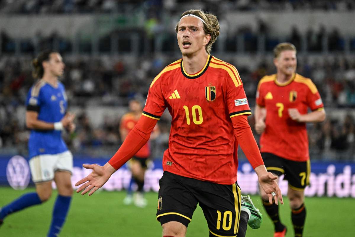 PAGELLE e TABELLINO Italia-Belgio 0-2: falsa ripartenza per Mancini, Godts-<i>De</i> Bruyne show -...