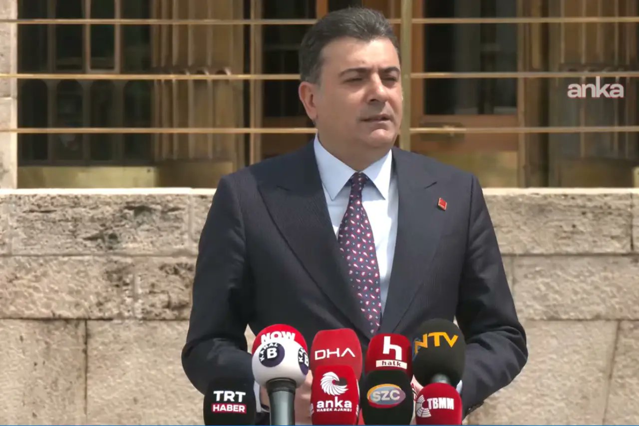 Yeni <i>Parti</i>'den Sayan Kaya ve eşine borsa işlemi iddiası - Evrensel