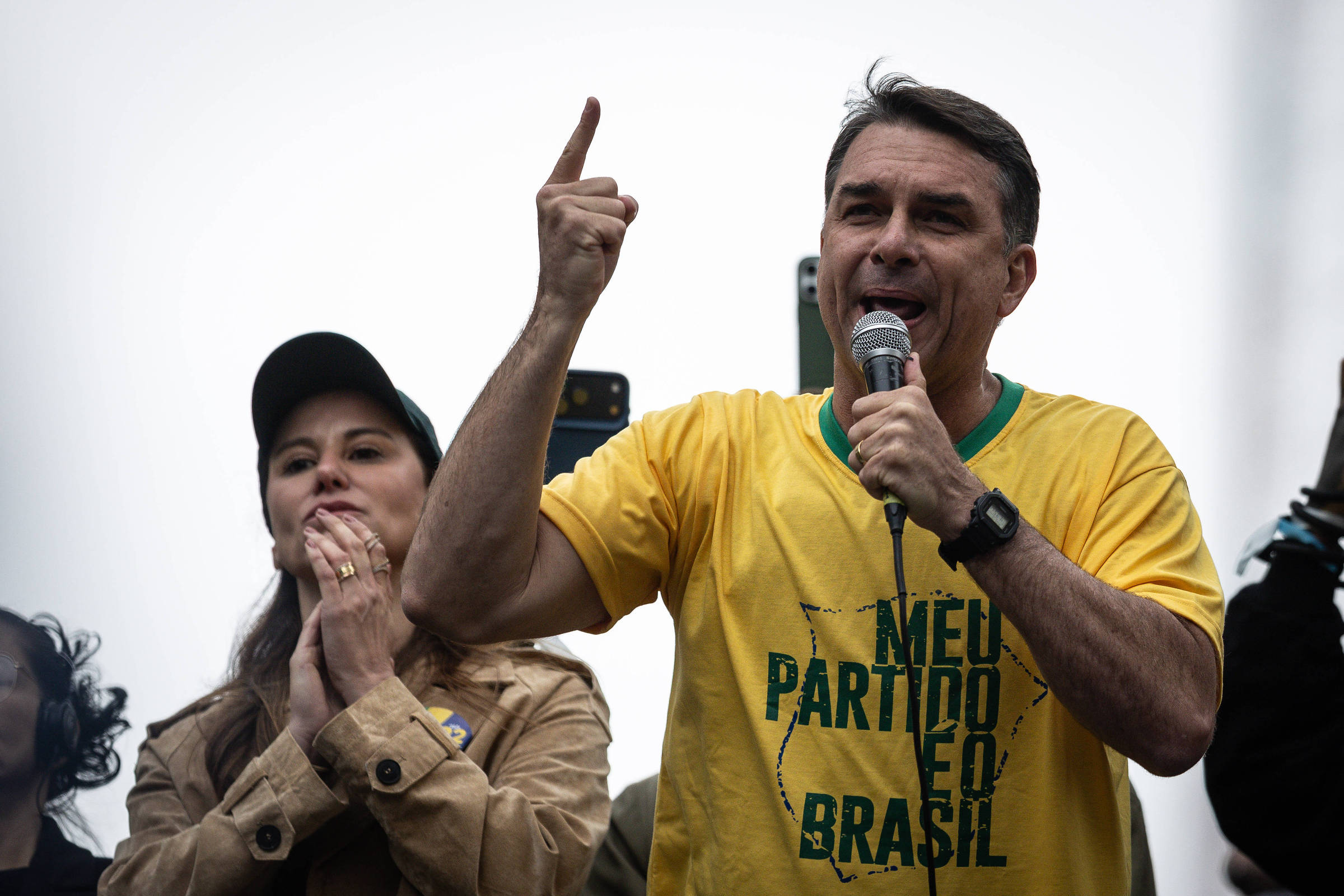 <i>Fake</i> news sobre Flávio e Nossa Senhora Aparecida circula - 25/09/2026 - Rodrigo Toniol - Folha