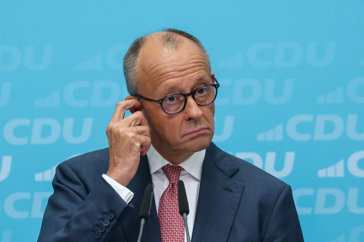 Merz Says He Has <i>Party</i> Backing to Stay On as German Chancellor