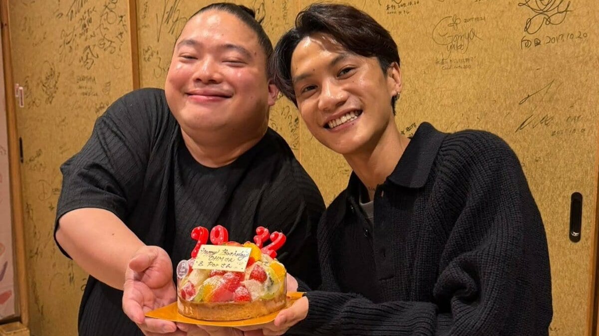 <i>VIVANT</i>【 ドラム＆チョッキー 】タナパックさん29歳の誕生日を祝福　博多で大歓待〝またぜひ日本に遊びに来て〟　フォロワー共感「ニコニコな二人が大好き」 | TBS NEWS DIG