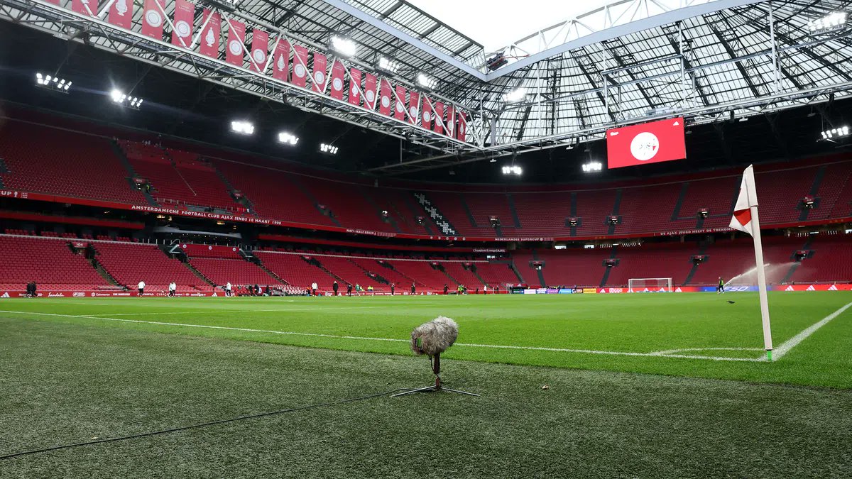 <i>Ajax</i> presenteert bescheiden winst over seizoen 2025/26