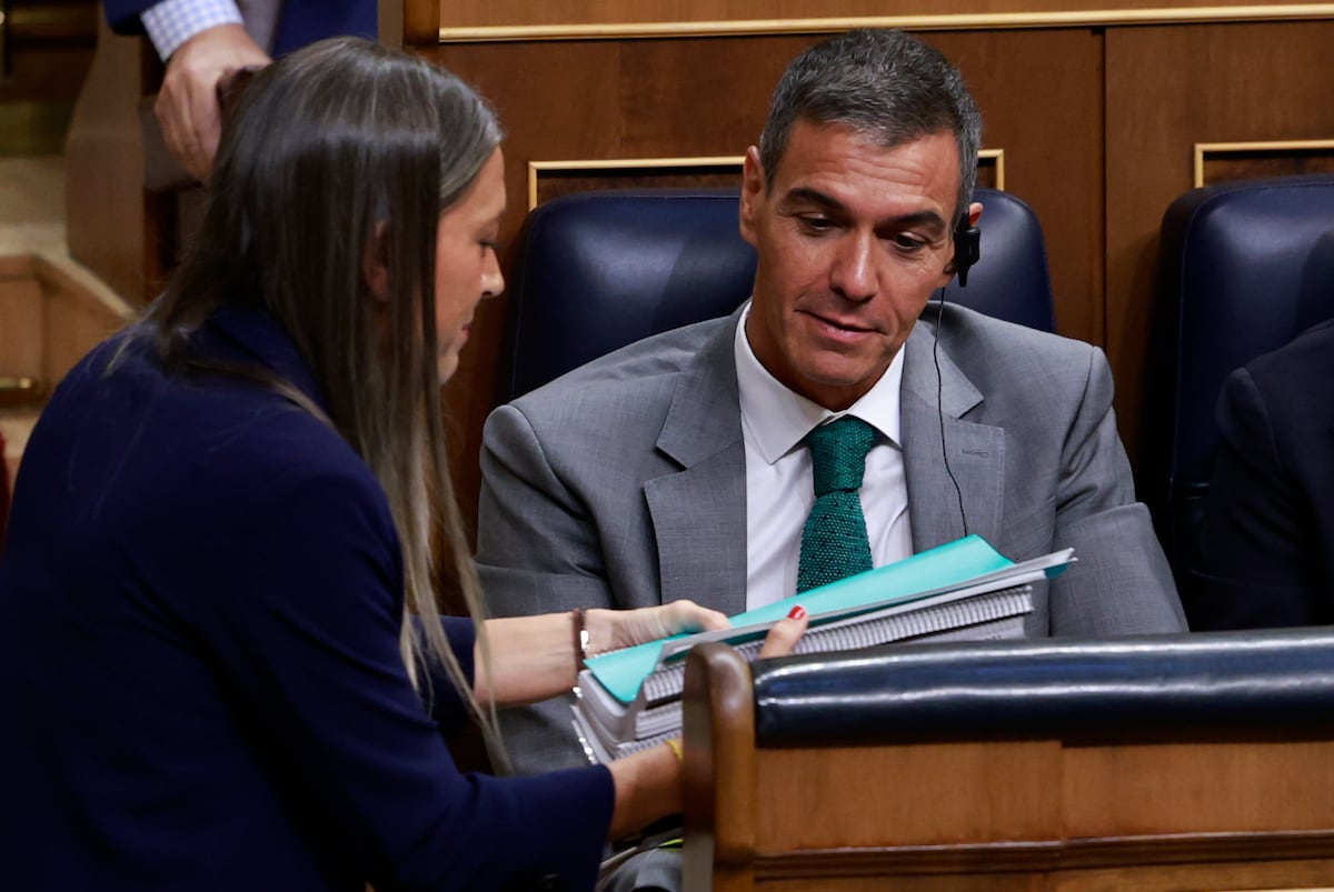 Junts plantea al <i>Gobierno</i> prohibir los desahucios y las compras de viviendas por parte de fondos...